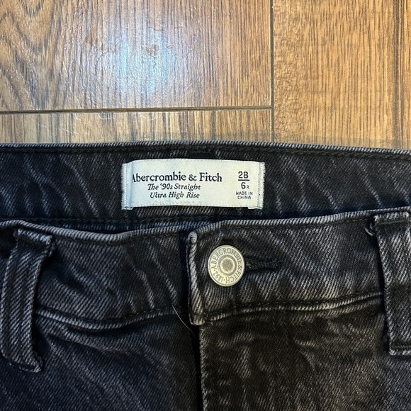 Abercrombie Denim - Picture 2 of 3